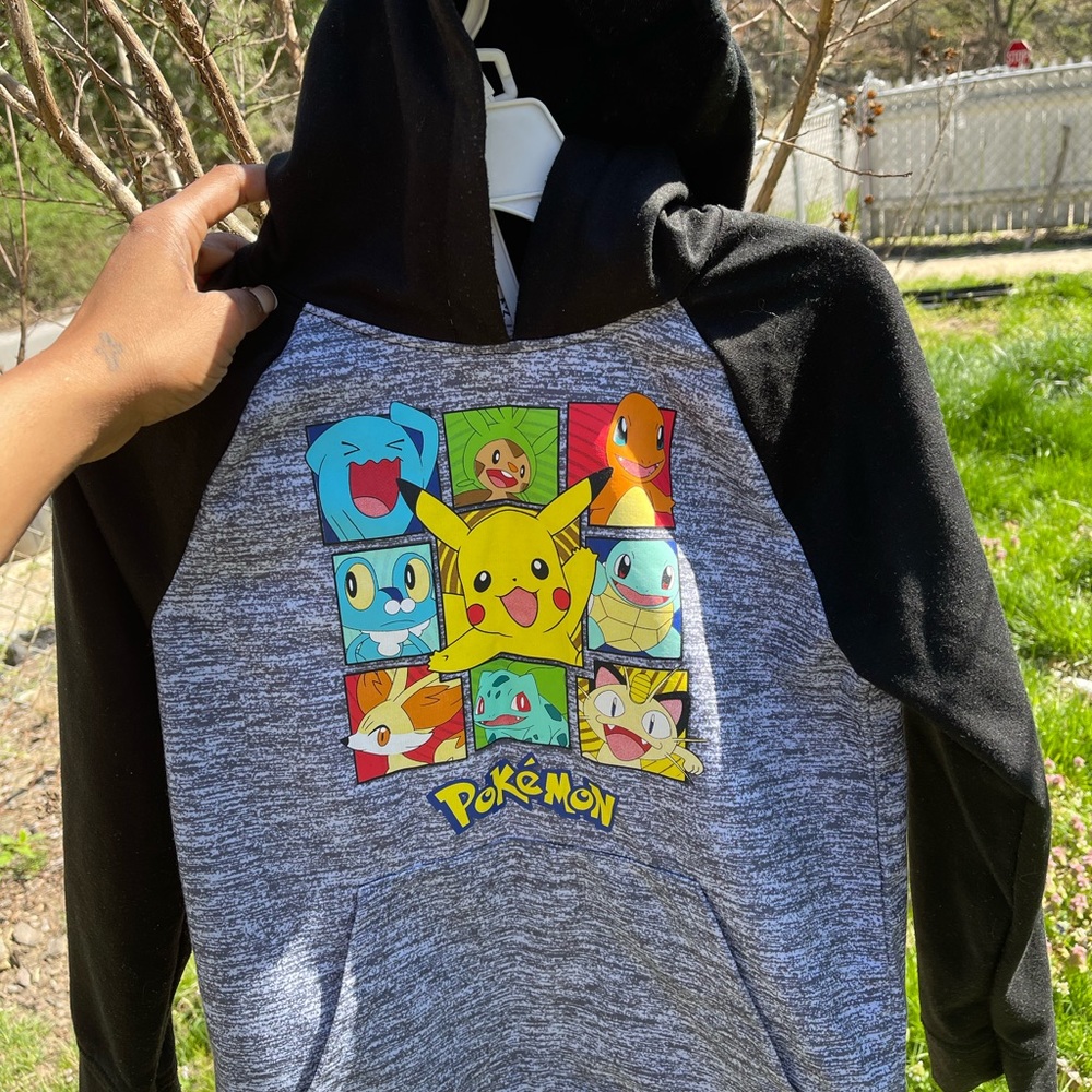 Pokémon long sleeve pullover sweatshirt